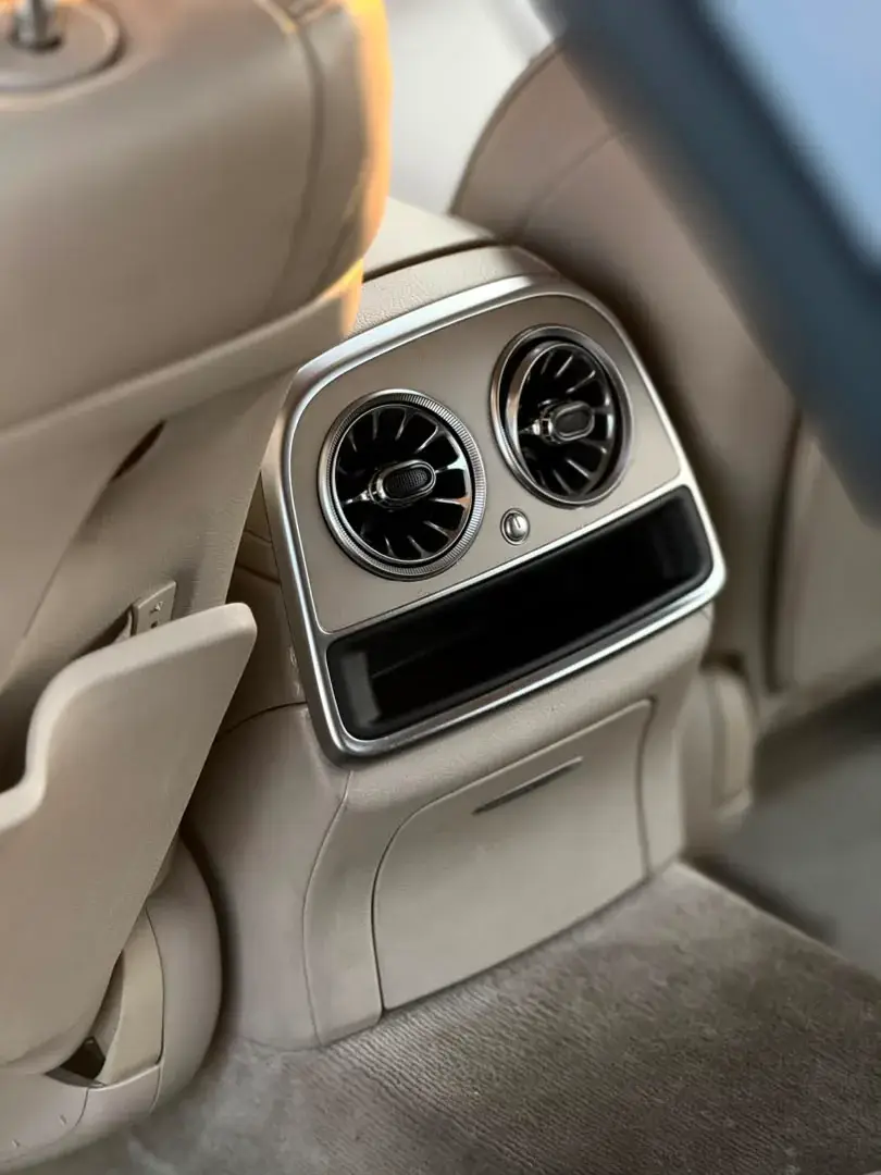 Rent Mercedes-Benz S 550 Black 2015 in Damascus — photo 19 of 33