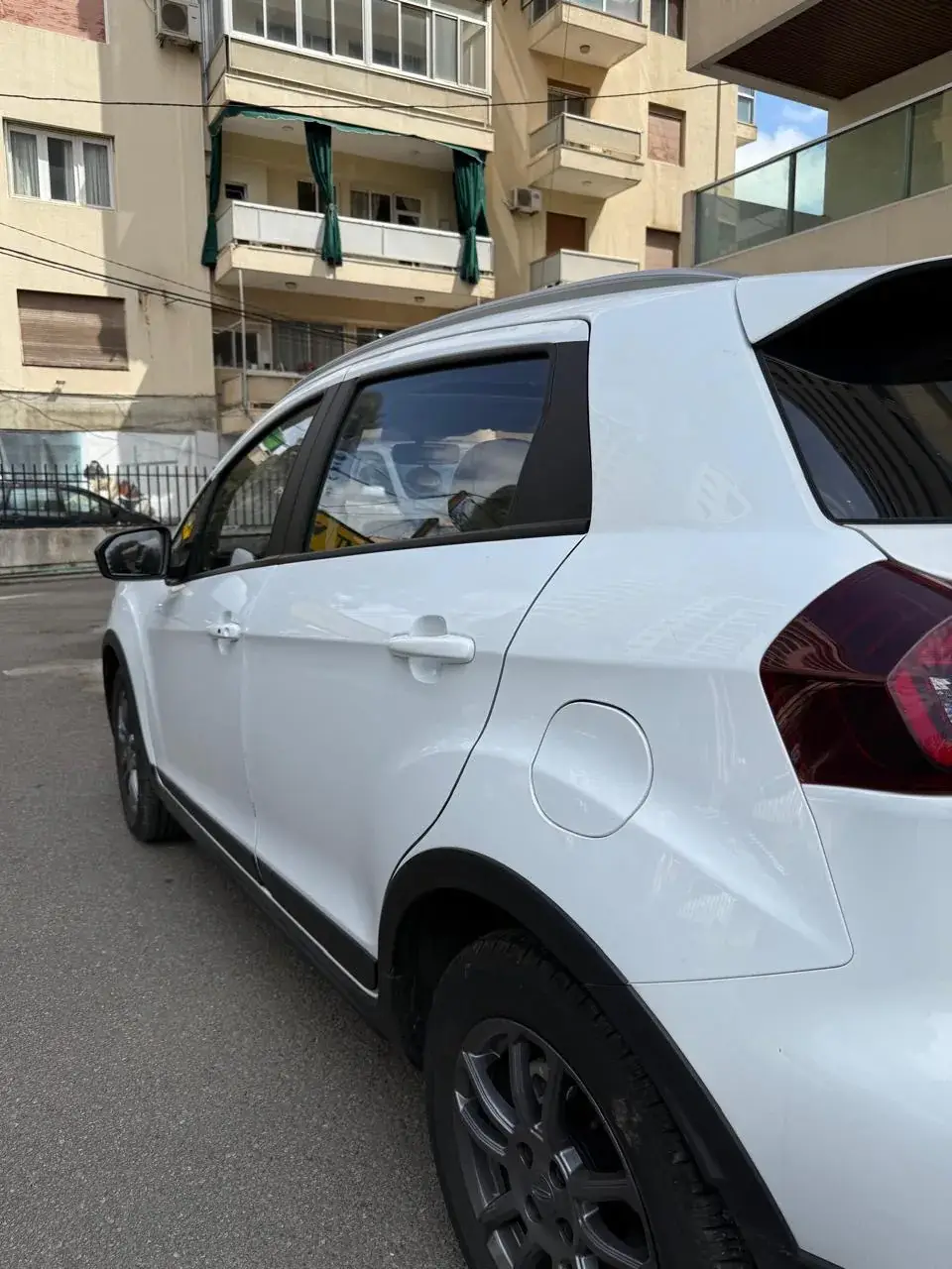 Rent Geely GX3 Pro White 2025 in Beirut for rent in beirut, Lebanon — Geely — photo 3 of 4