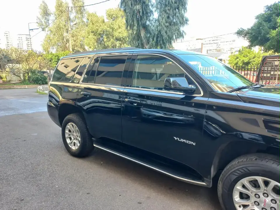 Rent GMC Yukon Black 2020 in Beirut for rent in beirut, Lebanon — GMC — photo 2 of 6