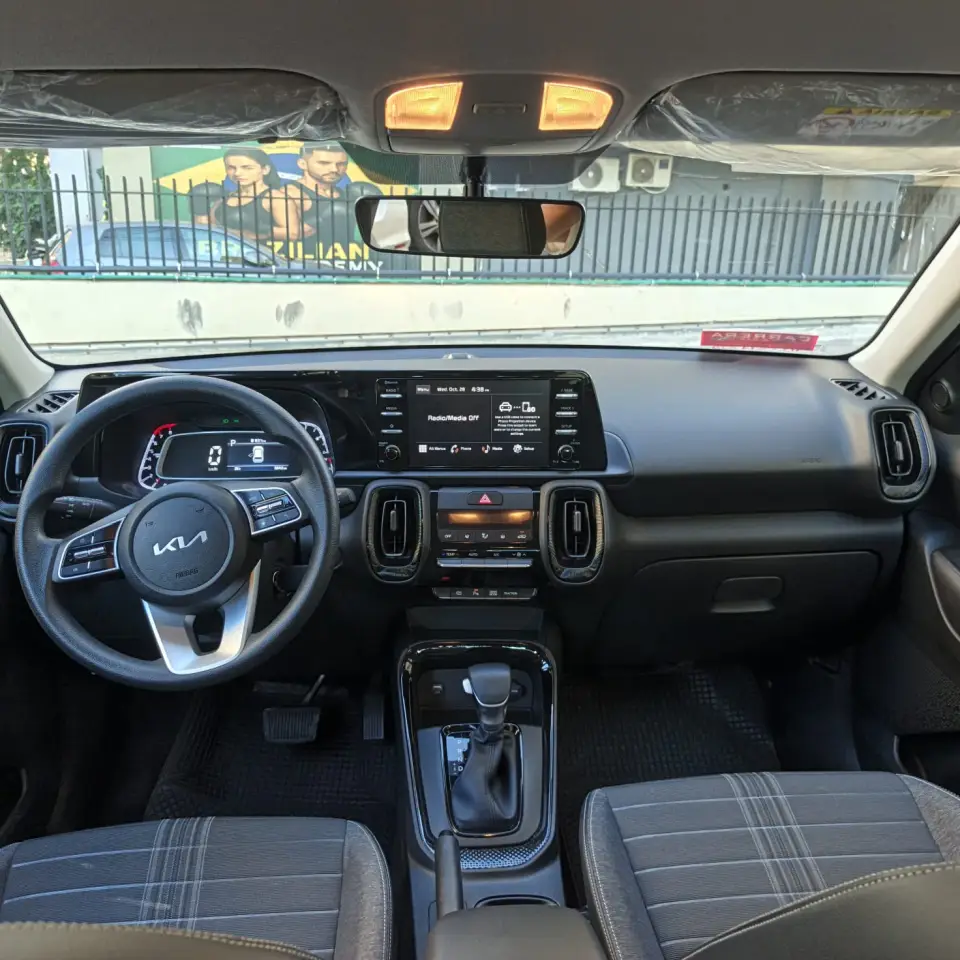 Rent Kia Sonet Grey 2026 in Beirut for rent in beirut, Lebanon — Kia — photo 5 of 6