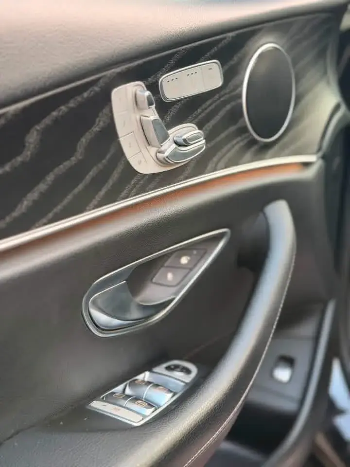 Rent 2019 Mercedes-Benz A-Class in Black — Damascus — photo 6 of 6
