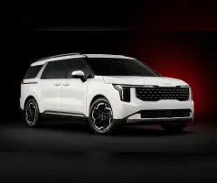 Rent Kia Carnival White 2025 in Dubai