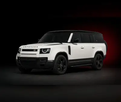 Dubai'de 2023 model Land Rover Defender Beyaz kiralık