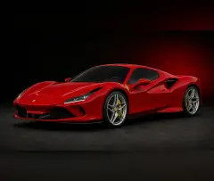 Dubai'de 2023 model Kırmızı Ferrari F8 Spider kiralayın