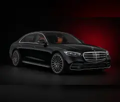Dubai'de 2024 model Siyah Mercedes-Benz S 500 kiralık