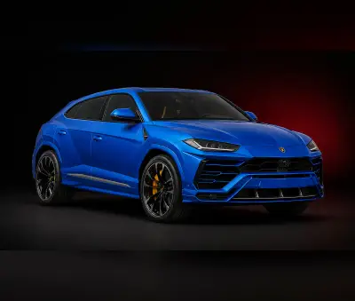 Dubai'de 2024 model Mavi Lamborghini Urus kiralayın