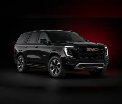 Dubai'de 2025 model GMC Yukon AT4 Ultimate Siyah kiralayın