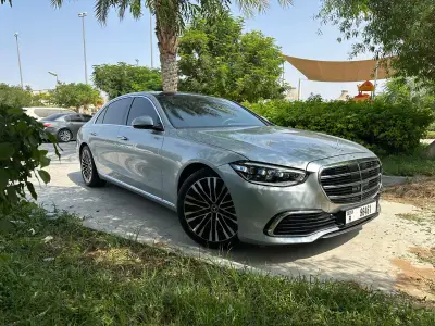 Mercedes S450 2022'yi Dubai'de Kiralayın