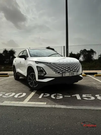 Dubai'de 2026 Model Beyaz Omoda C5 Kiralayın