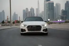 Alquiler de coches Audi S5 Convertible Blanco 2024 en Dubái