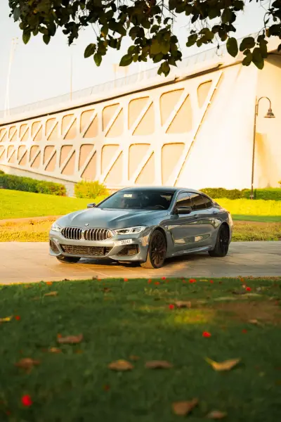 Dubai'de 2024 Model BMW M840i Araç Kiralama