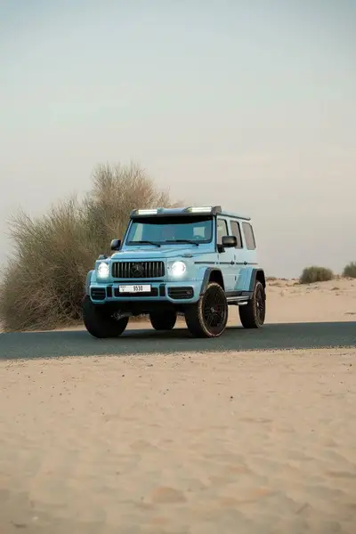 Dubai'de Mercedes-AMG G63 4×4 Squared Kirala