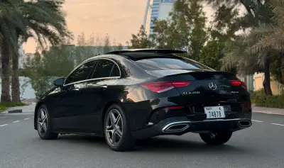 Dubai'de Mercedes CLA 250 Kirala