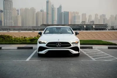 Dubai'de Kiralık Mercedes CLE 450 Cabriolet Convertible 2025