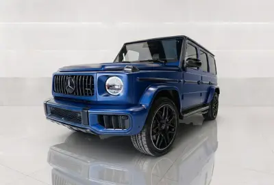 Dubai'da 2025 model Mavi Mercedes G63 kiralık