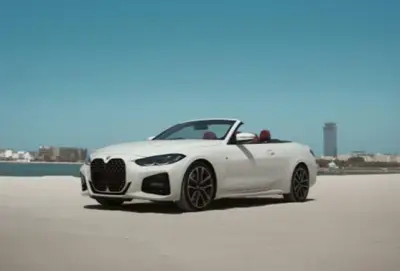 Dubai'de Beyaz BMW 420i Cabriolet Kirala