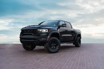 Dubai'de RAM TRX 1500 Siyah kiralık