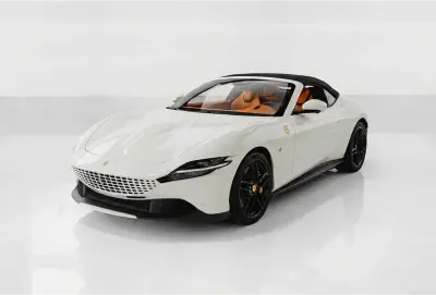 Dubai'da Beyaz Ferrari Roma Spyder kiralayın