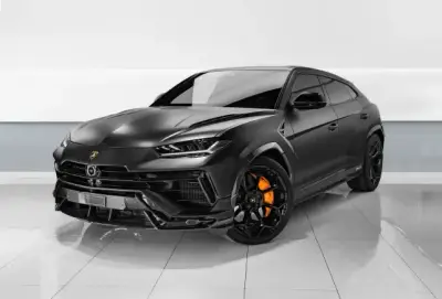 Dubai'de Gri Lamborghini Urus Performante kiralık