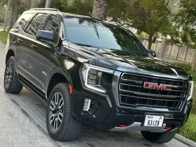 Dubai'de 2023 Model Siyah GMC Yukon AT4 Kirala