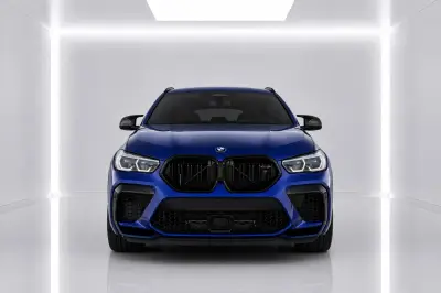 Dubai'de Mavi BMW X6 M Competition Araç Kiralama