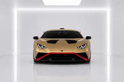 Dubai'de Lamborghini Huracan STO Kirala Altın