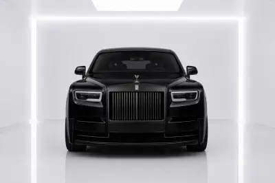 Siyah Rolls-Royce Phantom'u Dubai'de Kiralayın