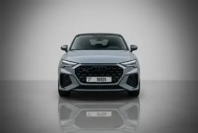 Dubai'de Gri Audi RSQ3 2022 Kirala