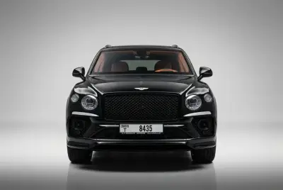 Dubai'da Kiralık Bentley Bentayga Yeşil 2022