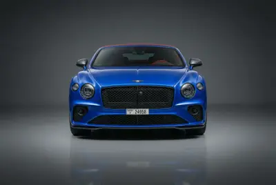 Dubai'de Mavi Bentley Continental GTC 2022 Kirala