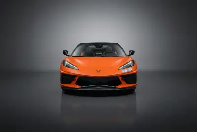 Dubai'de 2026 model turuncu Chevrolet Corvette kiralayın
