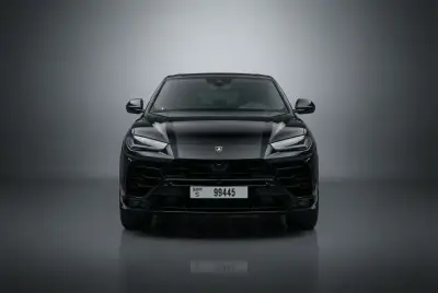 2025 model Lamborghini Urus SE Siyah'ı Dubai'de kiralayın