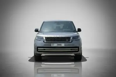 Dubai'da 2025 model Gri Range Rover Vogue kiralayın
