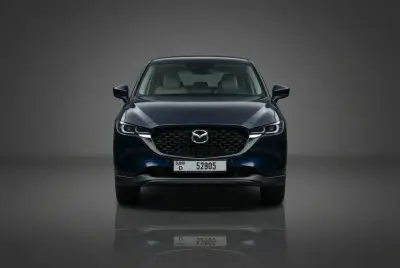 Dubai'da 2022 model Mavi Mazda CX-5 kiralayın