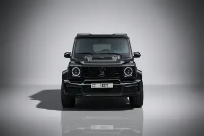 Dubai'de Kiralık Mercedes-Benz G63 Brabus Siyah 2023