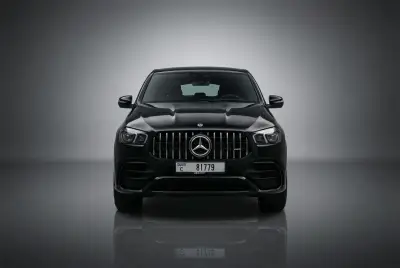 Dubai'de Siyah Mercedes-Benz GLE 53 2022 kirala