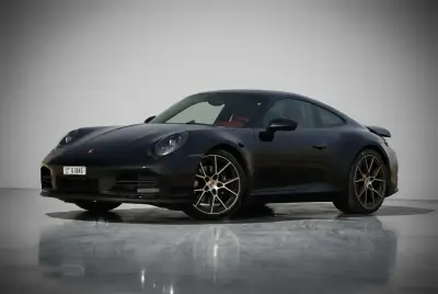 Porsche 911 Carrera Siyah 2025 Kiralık Dubai'de