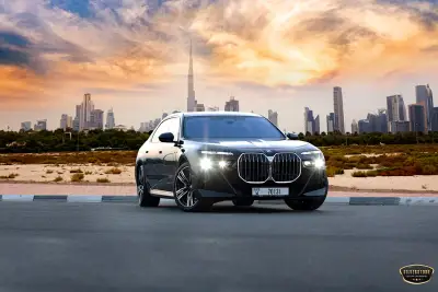 Dubai'de 2023 Model BMW 735i Kiralayın