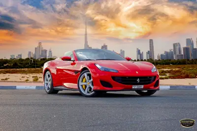 Dubai'de Ferrari Portofino Cabriolet Kiralayın