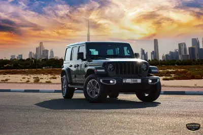 Dubai'de Jeep Wrangler Kiralayın