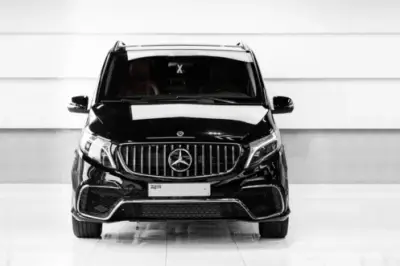 Dubai'de Mercedes Van V Class kiralayın