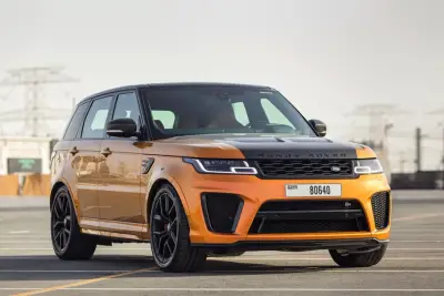Dubai'de Range Rover SVR Kiralayın