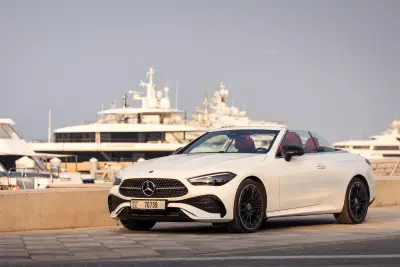 Dubai'de Kiralık Mercedes CLE 200 Beyaz