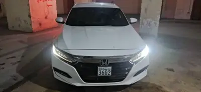 Şam'da 2020 Model Beyaz Honda Accord Sport Kiralayın
